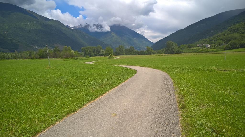 La Madonnina Daire Villa di Tirano Dış mekan fotoğraf